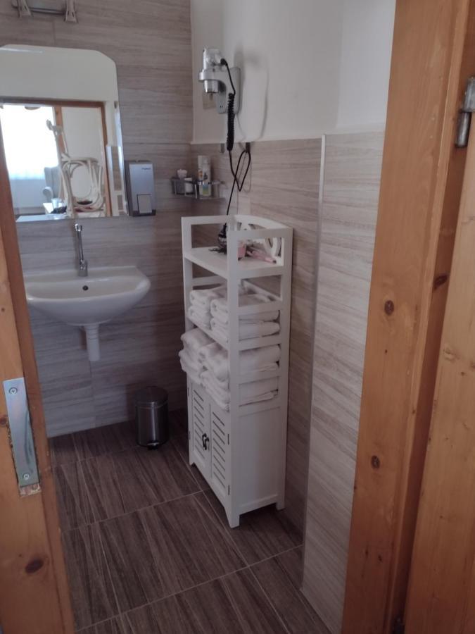 Bara ház Villa Tardoskedd Kültér fotó